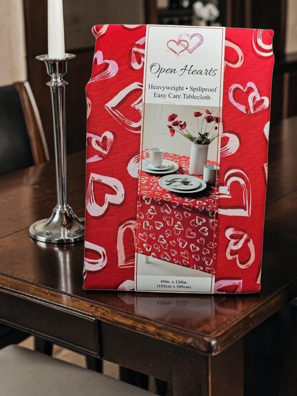Open Hearts Heavyweight Fabric Spill Proof New Valentine's Tablecloth 60" X 120"